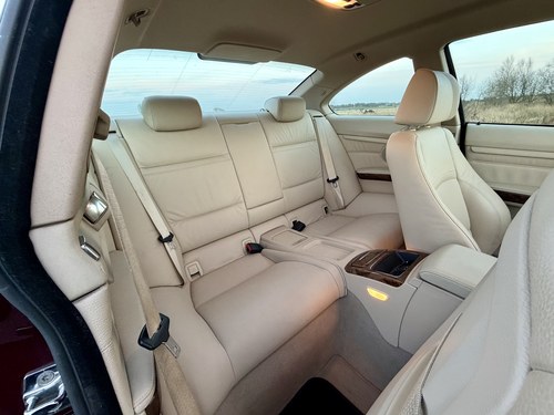 2008 BMW 325i SE E92 Te koop (foto 17 van 49)