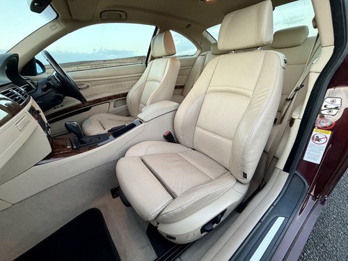 2008 BMW 325i SE E92 Te koop (foto 24 van 49)