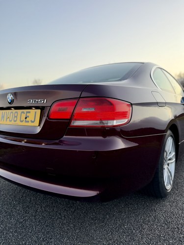 2008 BMW 325i SE E92 Te koop (foto 39 van 49)
