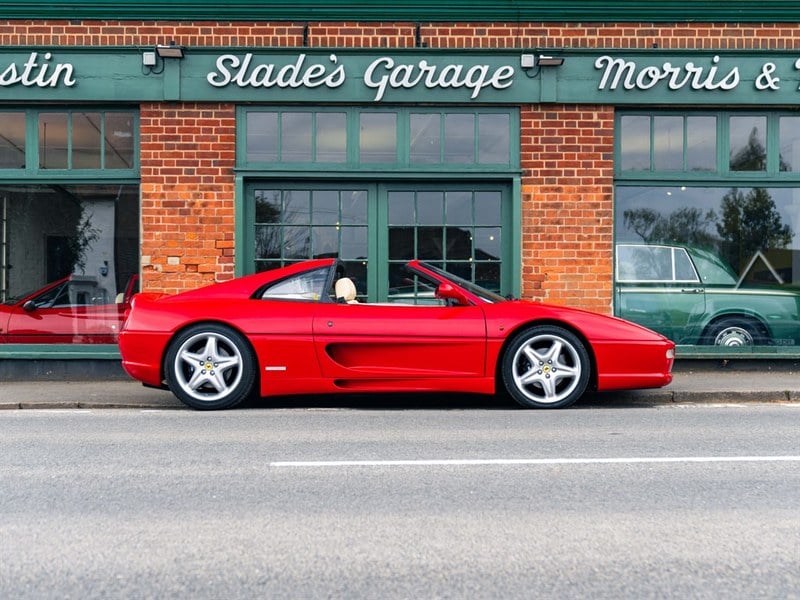 1995 Rosso GTS Manual 2.7