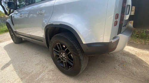 2021 Land Rover Defender 110 D300 zum Verkauf (Bild 95 von 134)