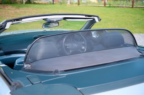 2002 Mercedes-Benz SL500 R230 En venta (imagen 35 de 183)