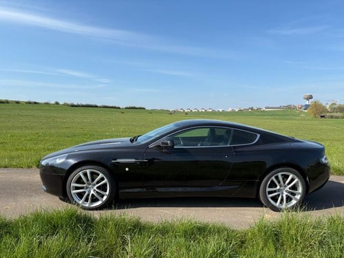 2010 Aston Martin DB9 à venda (imagem 4 de 43)