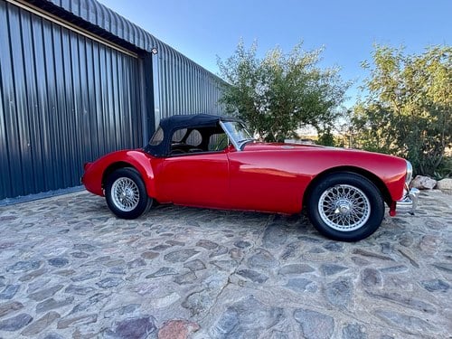 1957 MG MGA 1500 Roadster Te koop (foto 13 van 103)