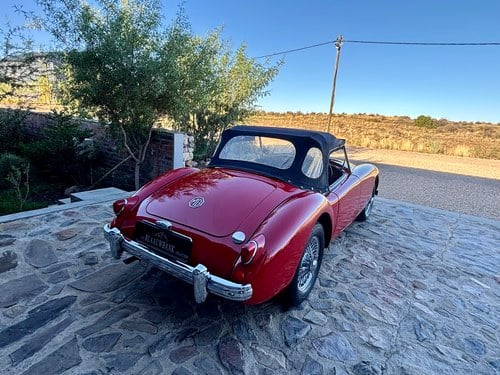 1957 MG MGA 1500 Roadster Te koop (foto 17 van 103)
