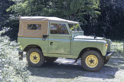 1968 Land Rover Series IIA 88" For Sale (picture 5 of 164)