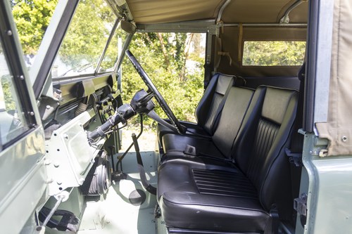 1968 Land Rover Series IIA 88" For Sale (picture 15 of 164)
