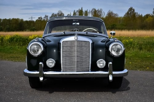 1960 Mercedes-Benz 220SE "Ponton" Sunroof Coupe 2,2L till salu (bild 3 av 161)