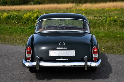 1960 Mercedes-Benz 220SE "Ponton" Sunroof Coupe 2,2L till salu (bild 18 av 161)