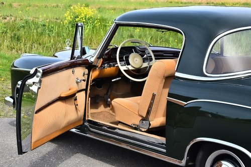 1960 Mercedes-Benz 220SE "Ponton" Sunroof Coupe 2,2L till salu (bild 36 av 161)