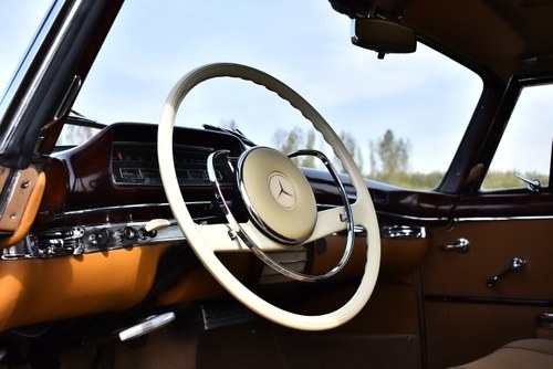 1960 Mercedes-Benz 220SE "Ponton" Sunroof Coupe 2,2L till salu (bild 49 av 161)