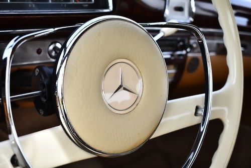 1960 Mercedes-Benz 220SE "Ponton" Sunroof Coupe 2,2L till salu (bild 52 av 161)