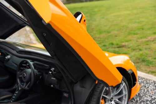 2023 McLaren 720S In vendita (immagine 36 di 160)