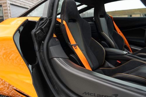 2023 McLaren 720S In vendita (immagine 38 di 160)
