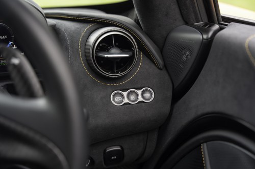 2023 McLaren 720S In vendita (immagine 76 di 160)