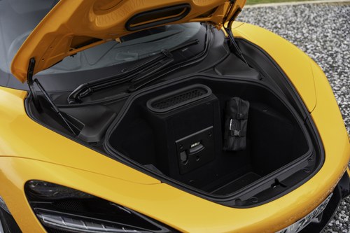 2023 McLaren 720S In vendita (immagine 81 di 160)