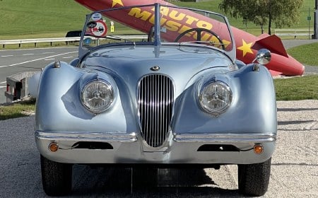 1951 Jaguar XK120 - 2 1951 Jaguar XK120 - 2