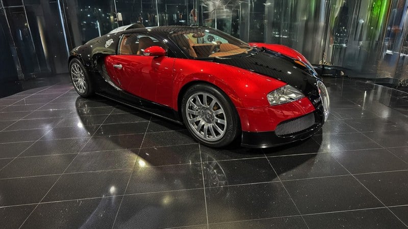 2009 Bugatti Veyron - 1 2009 Bugatti Veyron - 1
