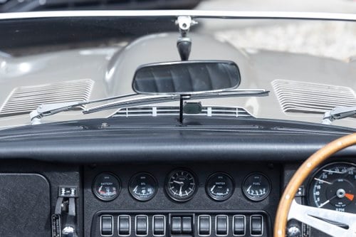 1973 Jaguar E-Type Series 3 V12 OTS For Sale (picture 10 of 115)