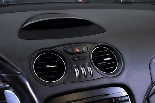 2008 Mercedes-Benz R230 SL55 AMG "Glass Sunroof" Convertible 5,5L V8 Te koop (foto 49 van 112)