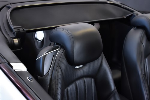 2008 Mercedes-Benz R230 SL55 AMG "Glass Sunroof" Convertible 5,5L V8 Te koop (foto 68 van 112)