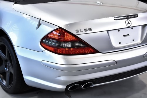 2008 Mercedes-Benz R230 SL55 AMG "Glass Sunroof" Convertible 5,5L V8 Te koop (foto 94 van 112)