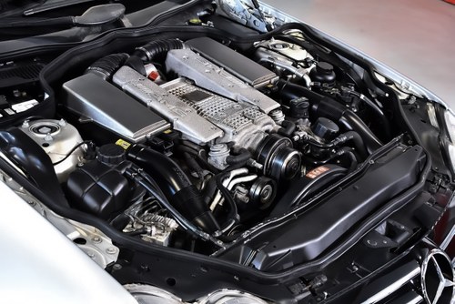 2008 Mercedes-Benz R230 SL55 AMG "Glass Sunroof" Convertible 5,5L V8 Te koop (foto 105 van 112)