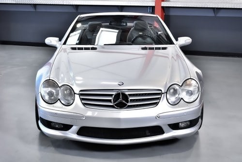 2004 Mercedes-Benz R230 SL55 AMG “Glass Sunroof” Convertible 5,5L V8 For Sale (picture 2 of 119)