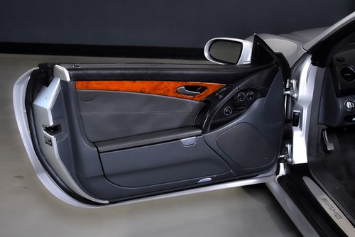 2004 Mercedes-Benz R230 SL55 AMG “Glass Sunroof” Convertible 5,5L V8 For Sale (picture 37 of 119)