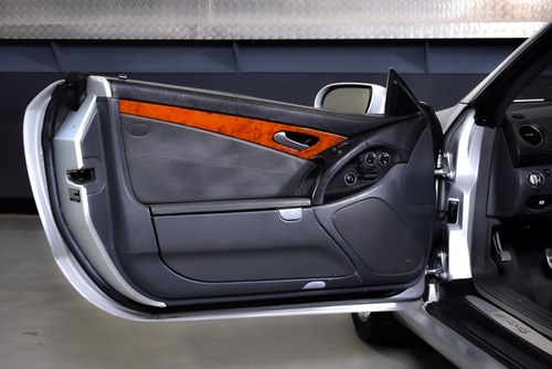 2004 Mercedes-Benz R230 SL55 AMG “Glass Sunroof” Convertible 5,5L V8 For Sale (picture 38 of 119)