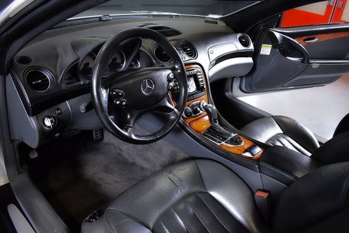 2004 Mercedes-Benz R230 SL55 AMG “Glass Sunroof” Convertible 5,5L V8 For Sale (picture 47 of 119)