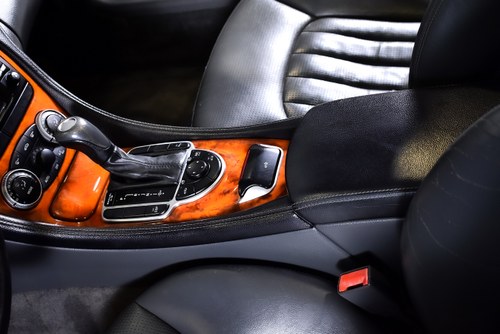 2004 Mercedes-Benz R230 SL55 AMG “Glass Sunroof” Convertible 5,5L V8 For Sale (picture 55 of 119)