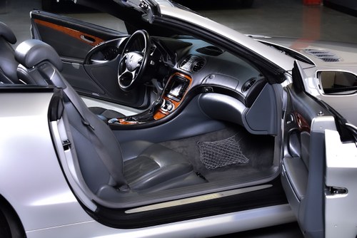 2004 Mercedes-Benz R230 SL55 AMG “Glass Sunroof” Convertible 5,5L V8 For Sale (picture 59 of 119)