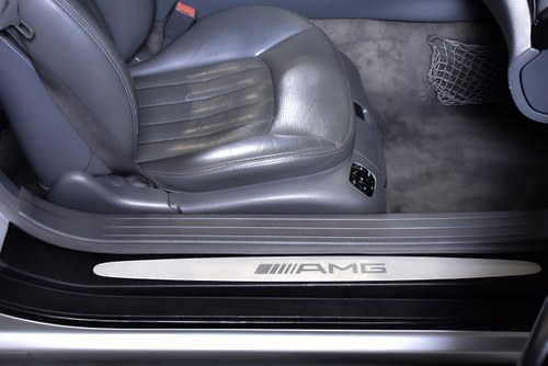 2004 Mercedes-Benz R230 SL55 AMG “Glass Sunroof” Convertible 5,5L V8 For Sale (picture 60 of 119)