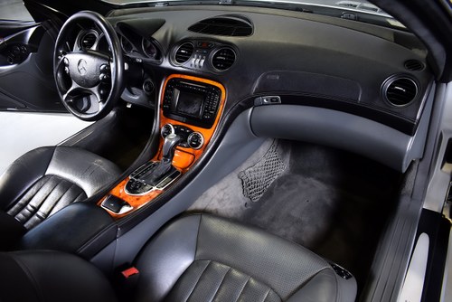 2004 Mercedes-Benz R230 SL55 AMG “Glass Sunroof” Convertible 5,5L V8 For Sale (picture 64 of 119)