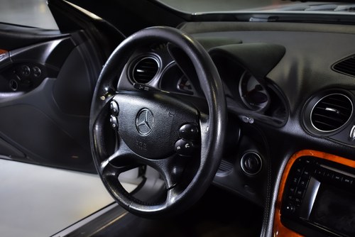 2004 Mercedes-Benz R230 SL55 AMG “Glass Sunroof” Convertible 5,5L V8 For Sale (picture 65 of 119)