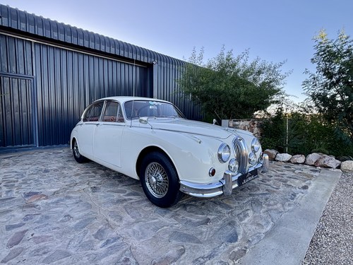 1966 Jaguar Mk2 3.8 For Sale (picture 1 of 147)