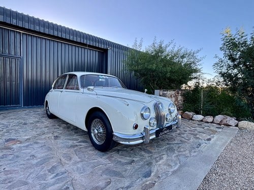 1966 Jaguar Mk2 3.8 For Sale (picture 2 of 147)