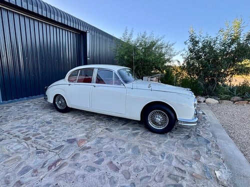 1966 Jaguar Mk2 3.8 For Sale (picture 5 of 147)