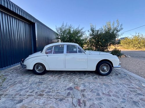 1966 Jaguar Mk2 3.8 For Sale (picture 6 of 147)