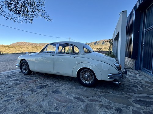 1966 Jaguar Mk2 3.8 For Sale (picture 18 of 147)