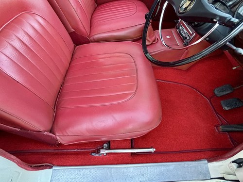 1966 Jaguar Mk2 3.8 For Sale (picture 58 of 147)
