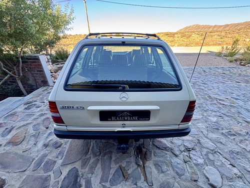 1992 Mercedes-Benz 300TD W124 till salu (bild 14 av 138)