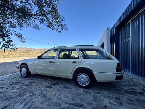 1992 Mercedes-Benz 300TD W124 till salu (bild 19 av 138)