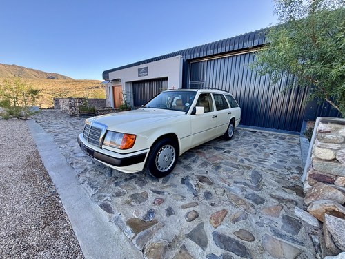 1992 Mercedes-Benz 300TD W124 till salu (bild 21 av 138)