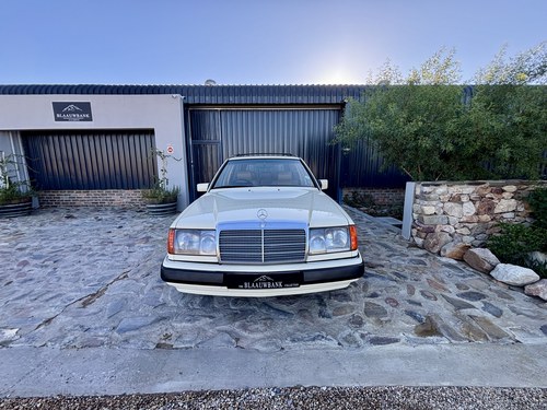 1992 Mercedes-Benz 300TD W124 till salu (bild 24 av 138)