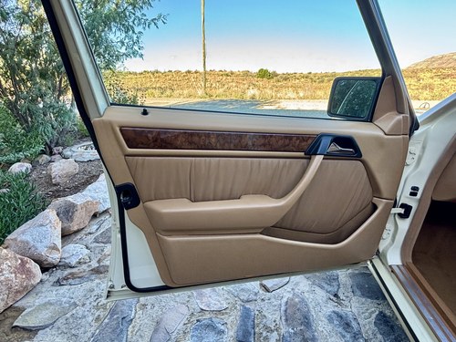 1992 Mercedes-Benz 300TD W124 till salu (bild 45 av 138)