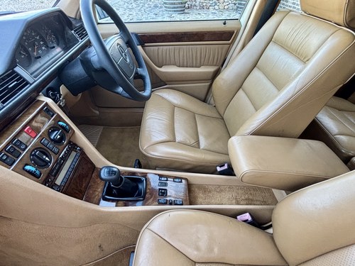 1992 Mercedes-Benz 300TD W124 till salu (bild 48 av 138)