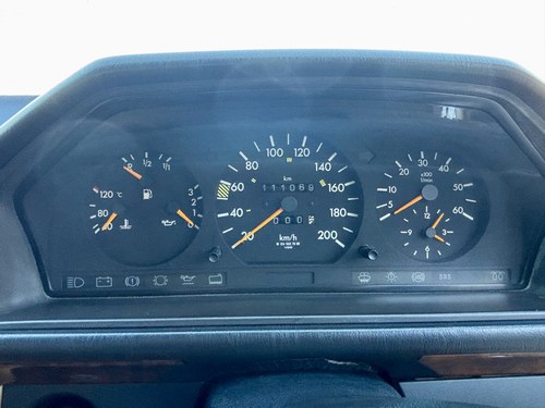 1992 Mercedes-Benz 300TD W124 till salu (bild 61 av 138)