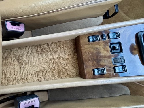 1992 Mercedes-Benz 300TD W124 till salu (bild 66 av 138)